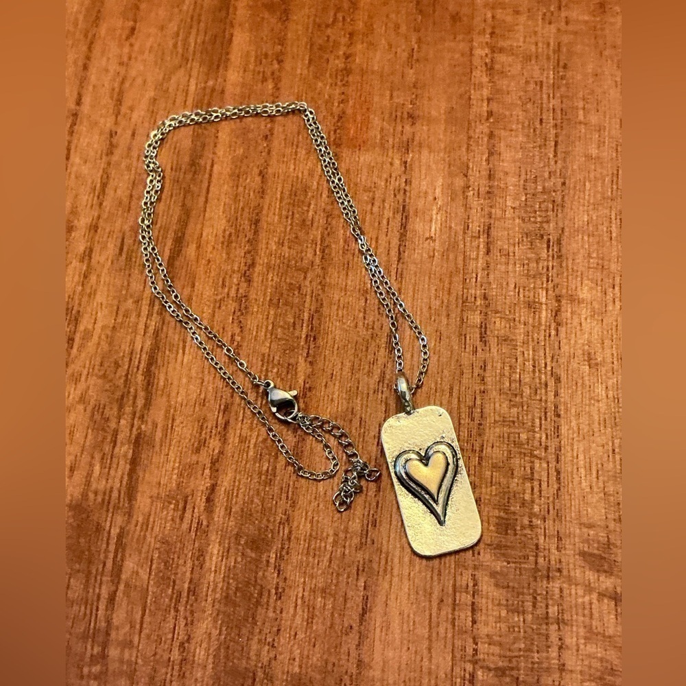 Two layer silvery pendant necklace with heart, 21” Brand New
